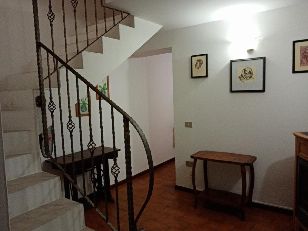 Vila La Casa Di Gaia Càbras Exteriér fotografie